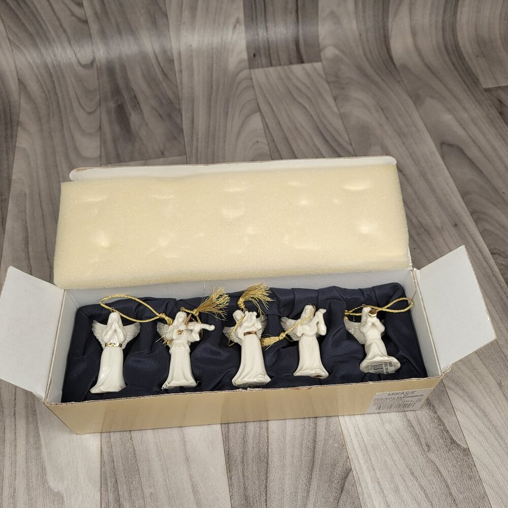 Mikasa Holiday Elegance 5 Angels Ornaments Figurines Playing Musical Instruments